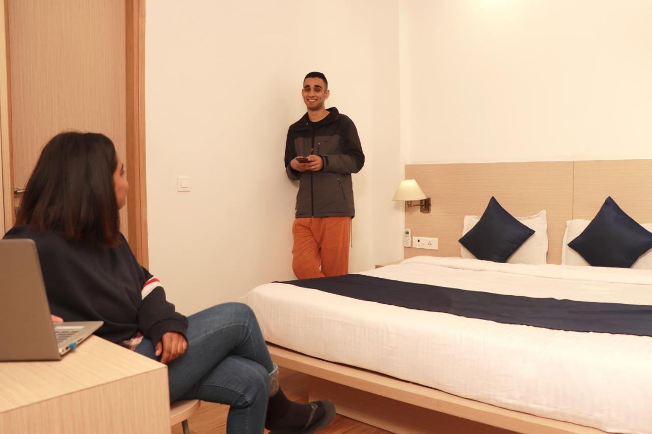 The Blue Jay Hostel - Dorms & Rooms Rishīkesh Eksteriør bilde